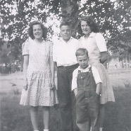 CLARA_PHOTO_ALBUM_1 - 3928.jpg